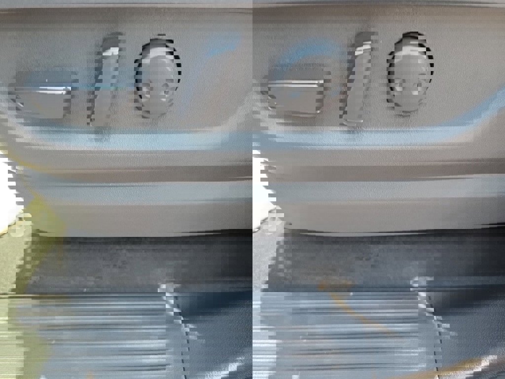 New 2026 Nissan Armada SL w/ Captain's Chari Seat Package image 19