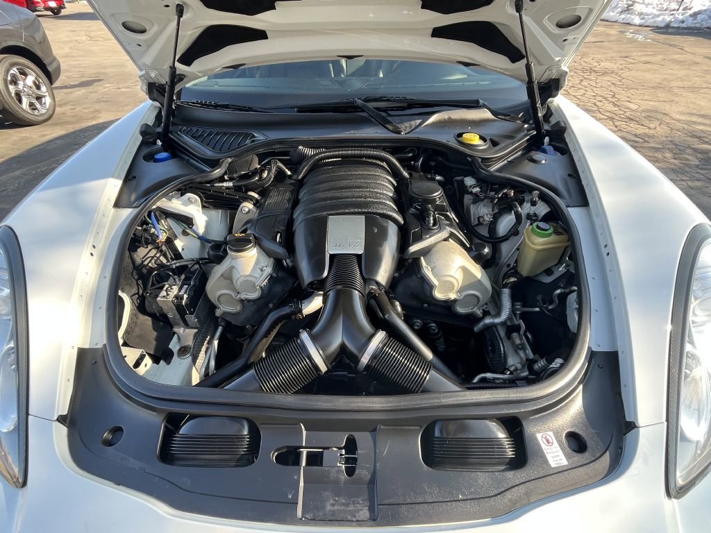 Used 2013 Porsche Panamera 4 Platinum Edition image 13