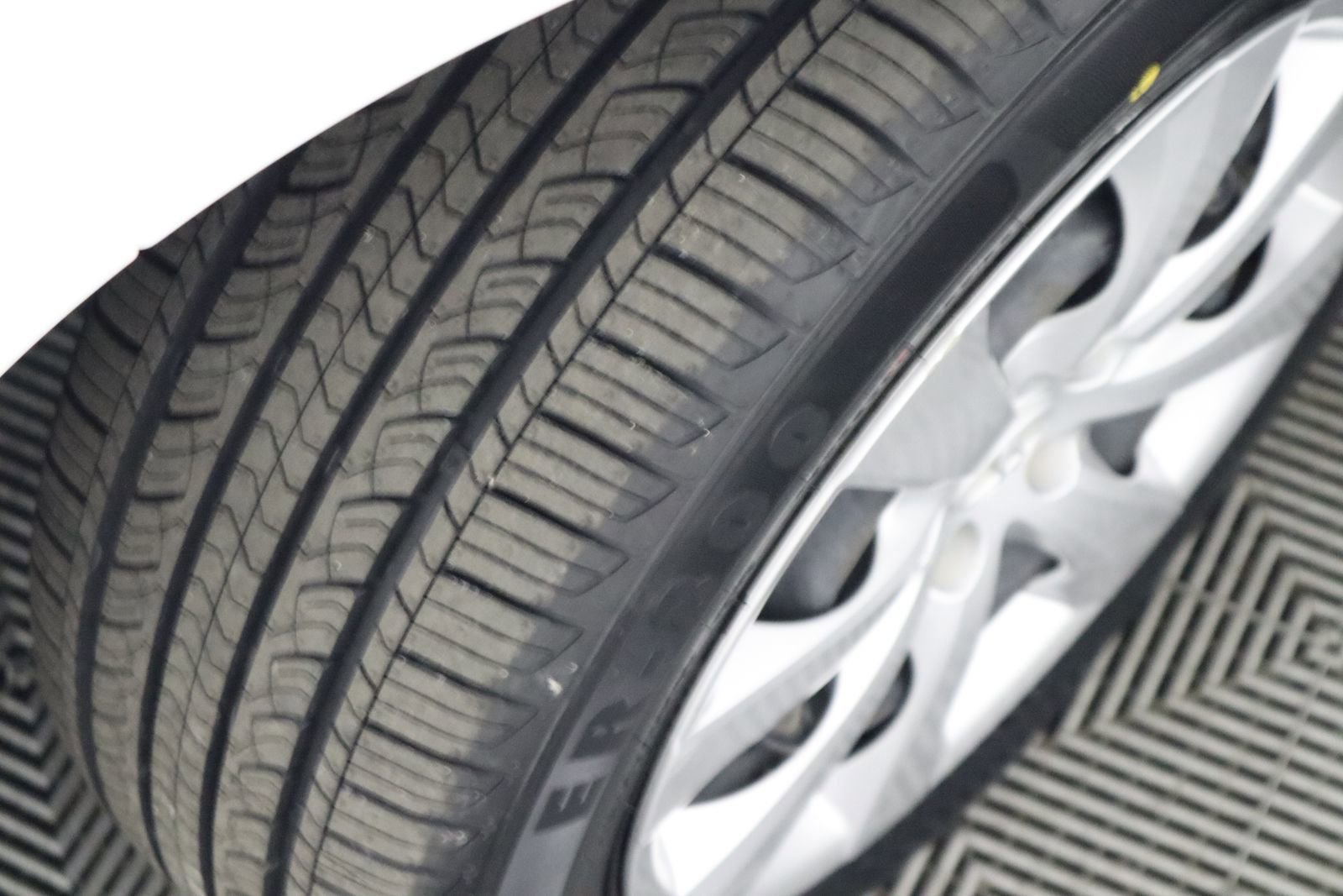 Used 2023 Toyota Corolla LE image 54