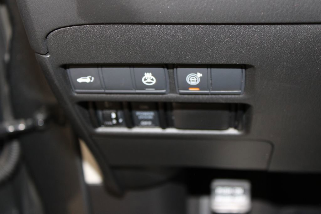 Used 2018 INFINITI QX80 4WD w/ Driver Assistance Package image 41