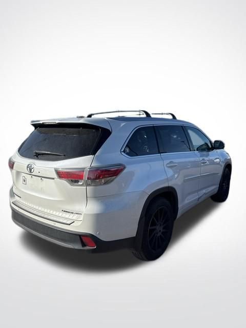 Used 2015 Toyota Highlander Limited Platinum image 5