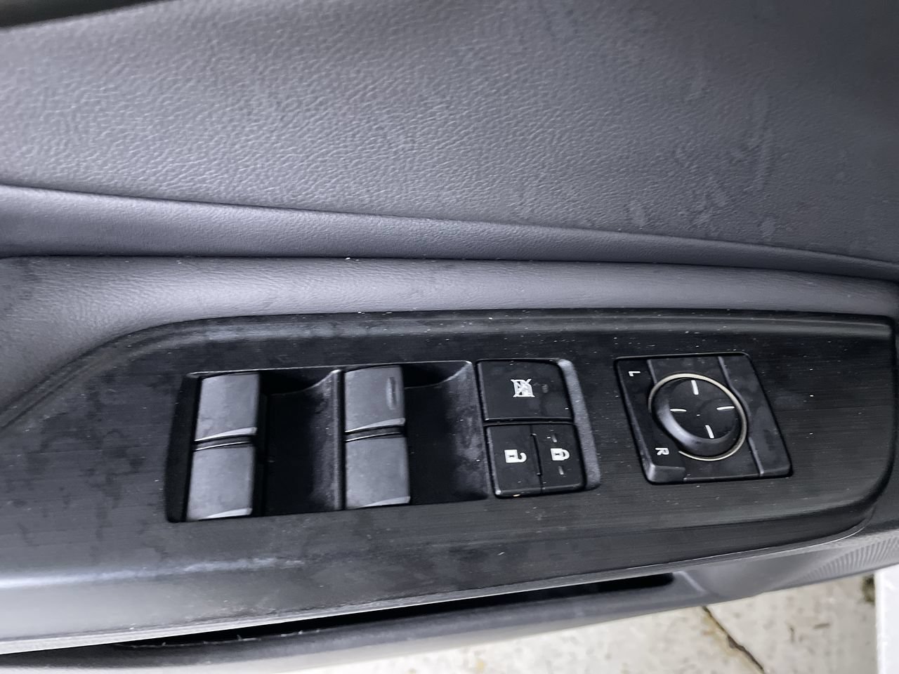 Used 2020 Lexus ES 350 w/ Accessory Package 2 FWD image 11
