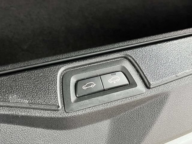 Used 2025 BMW X7 xDrive40i w/ Premium Package AWD/4WD image 25