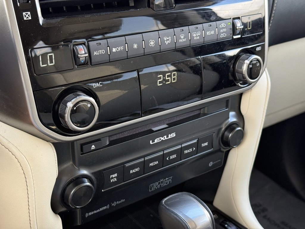 Used 2023 Lexus GX 460 Premium image 17