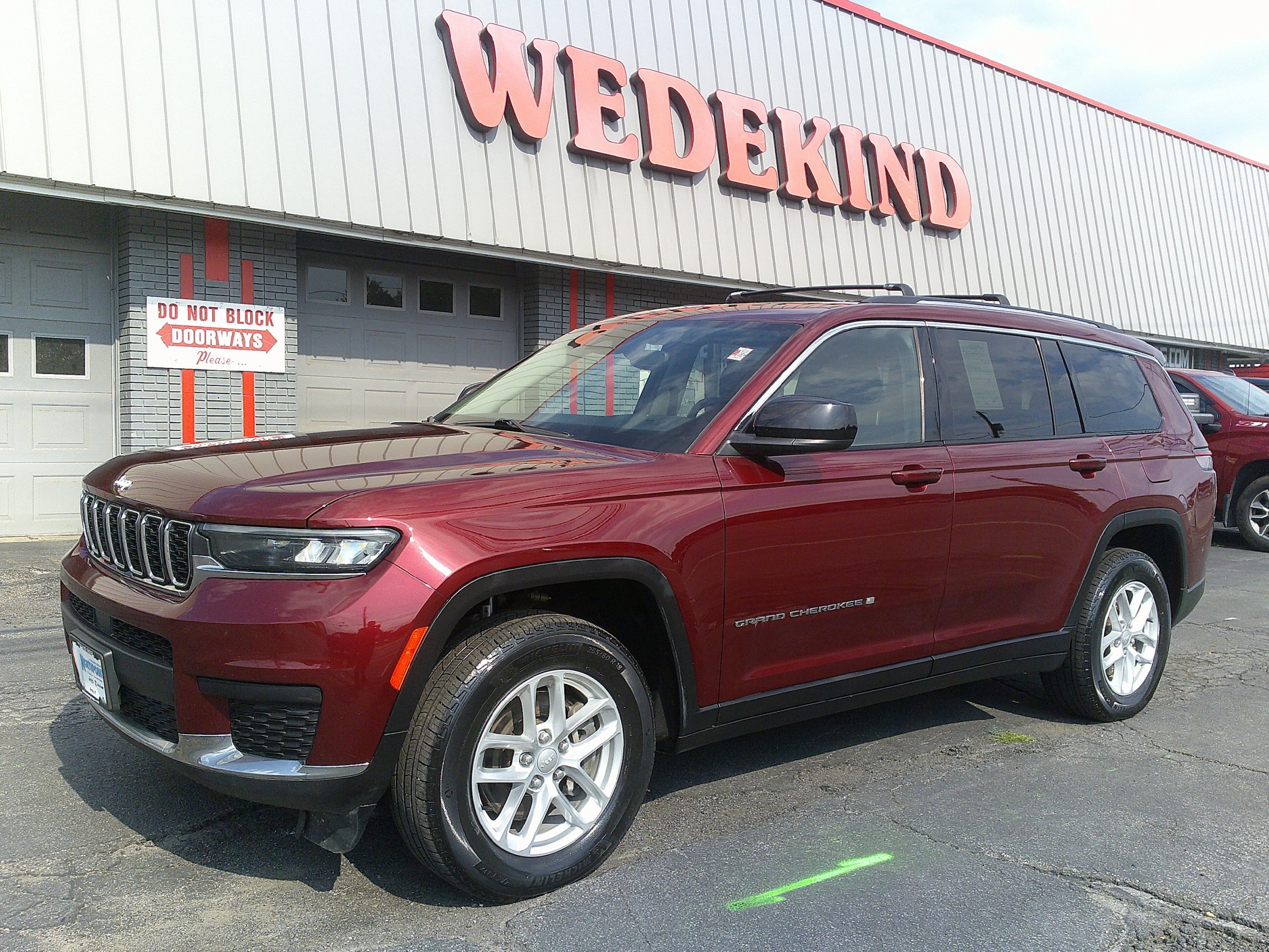 Used 2022 Jeep Grand Cherokee L Laredo w/ Luxury Tech Group I