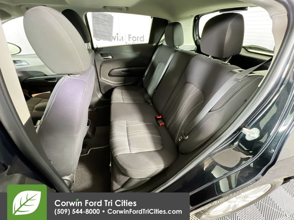 Used 2015 Chevrolet Sonic LT w/ Fun and Sun Package FWD image 27