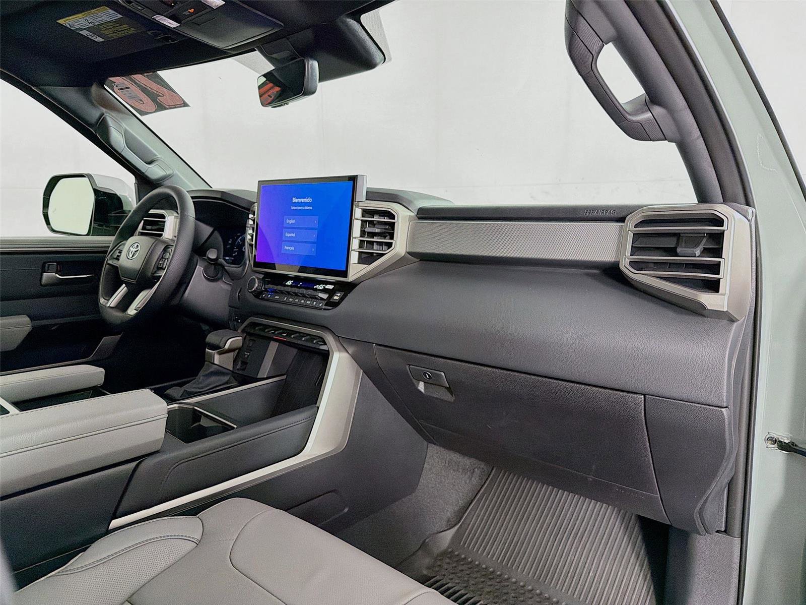 Used 2026 Toyota Tundra Limited AWD/4WD image 27