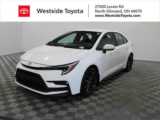 Certified 2024 Toyota Corolla SE FWD image 1