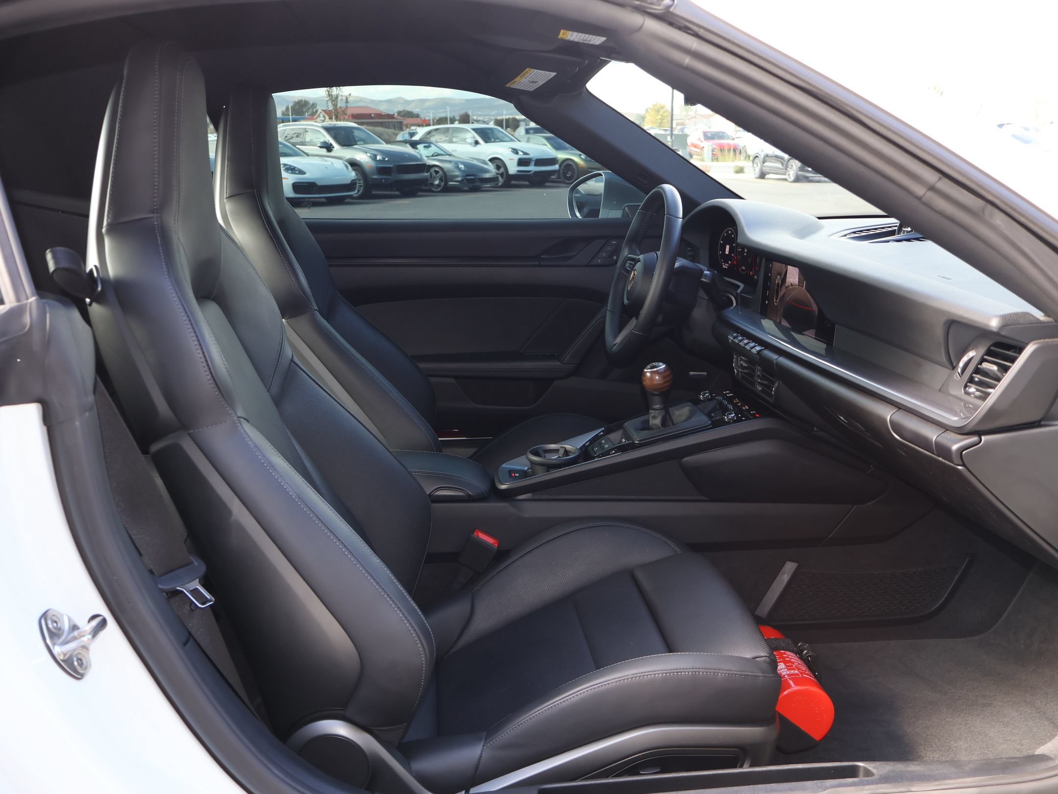 Certified 2025 Porsche 911 Carrera T RWD image 33