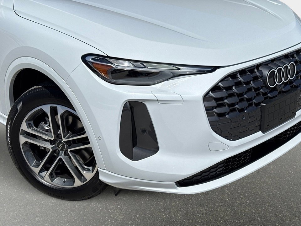 New 2025 Audi Q5 Premium image 6