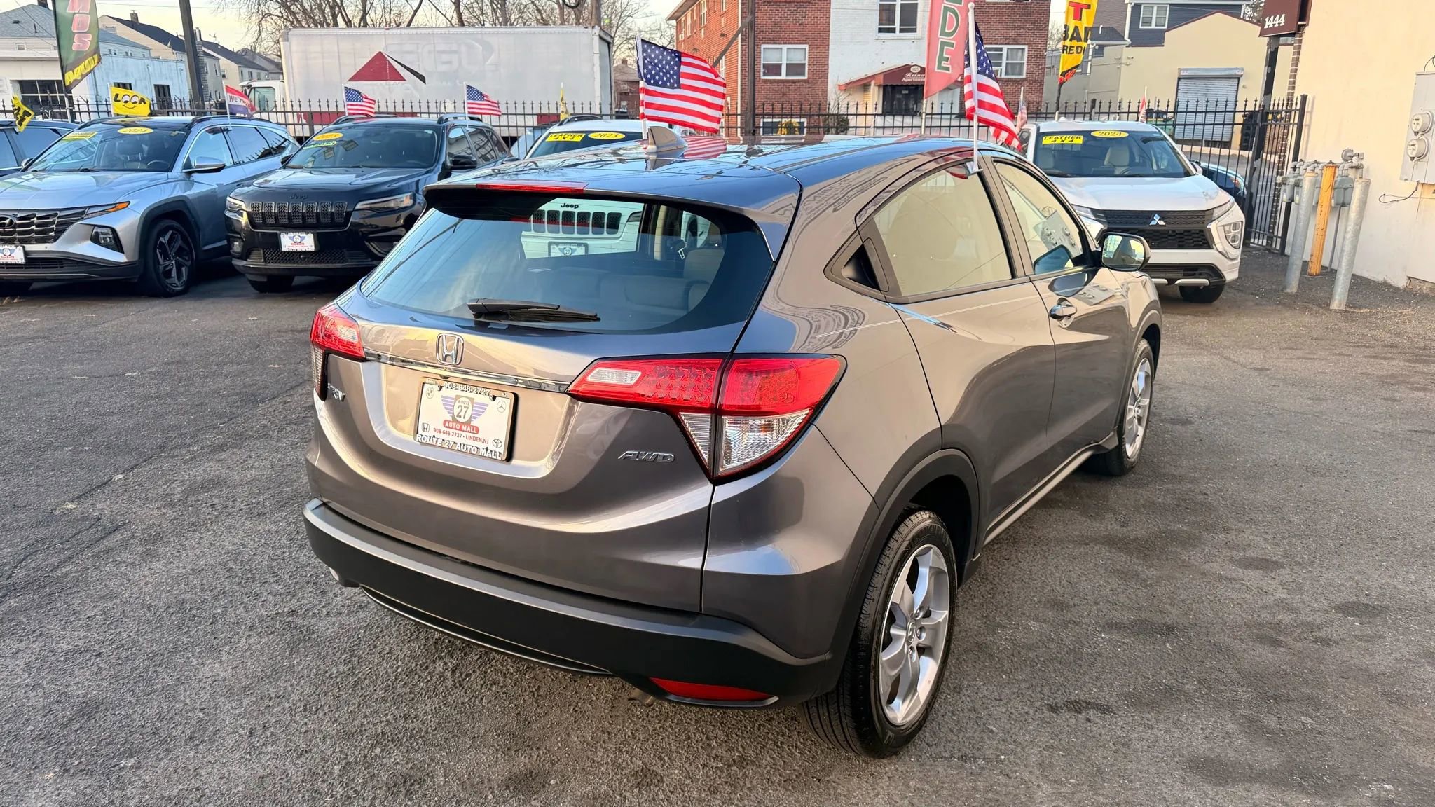 Used 2022 Honda HR-V LX image 6