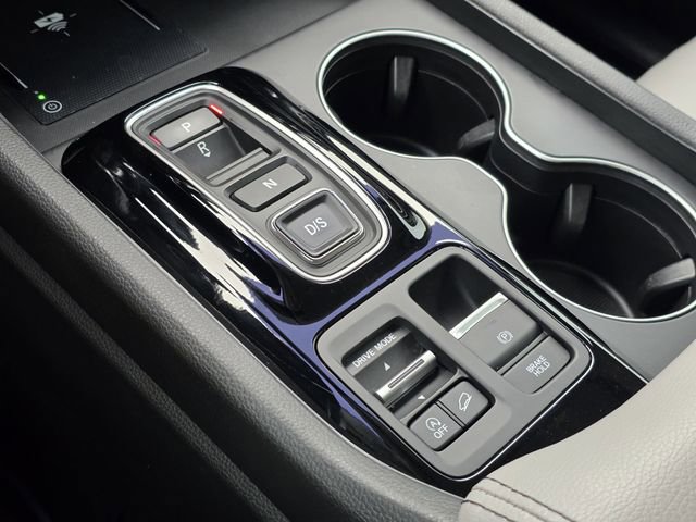 Used 2025 Honda Pilot EX-L image 18