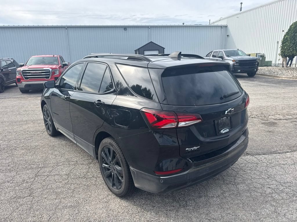 Used 2023 Chevrolet Equinox RS w/ LPO, Floor Liner Package AWD/4WD image 5