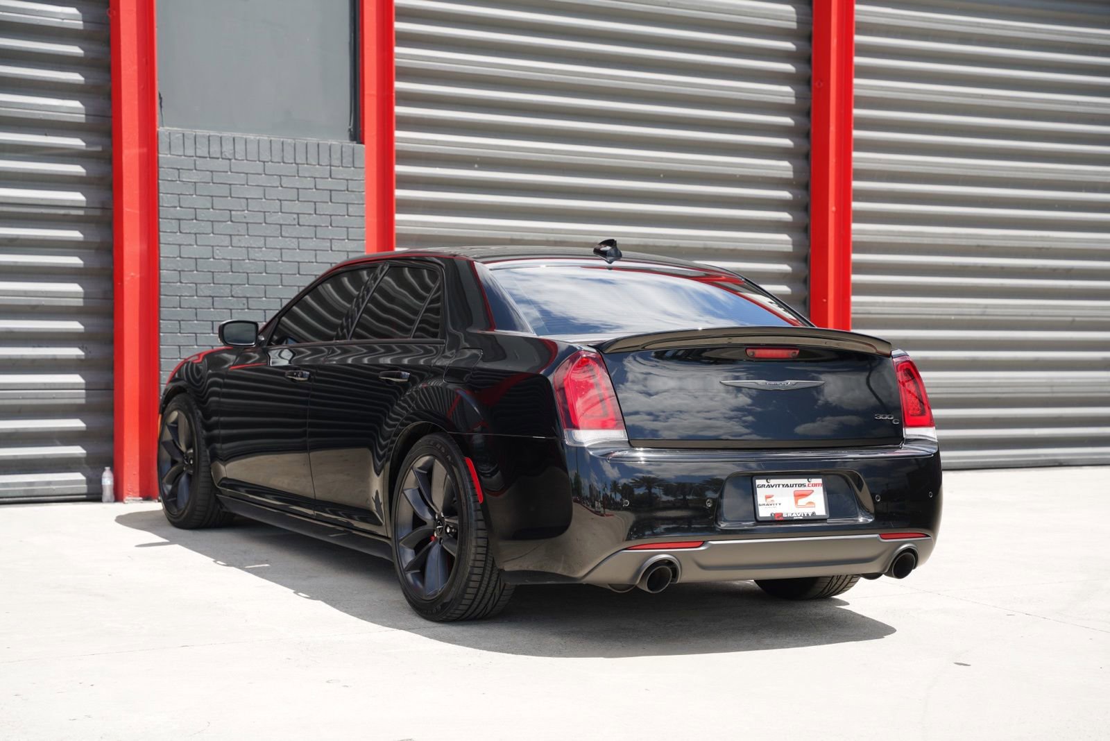Used 2023 Chrysler 300 C image 5