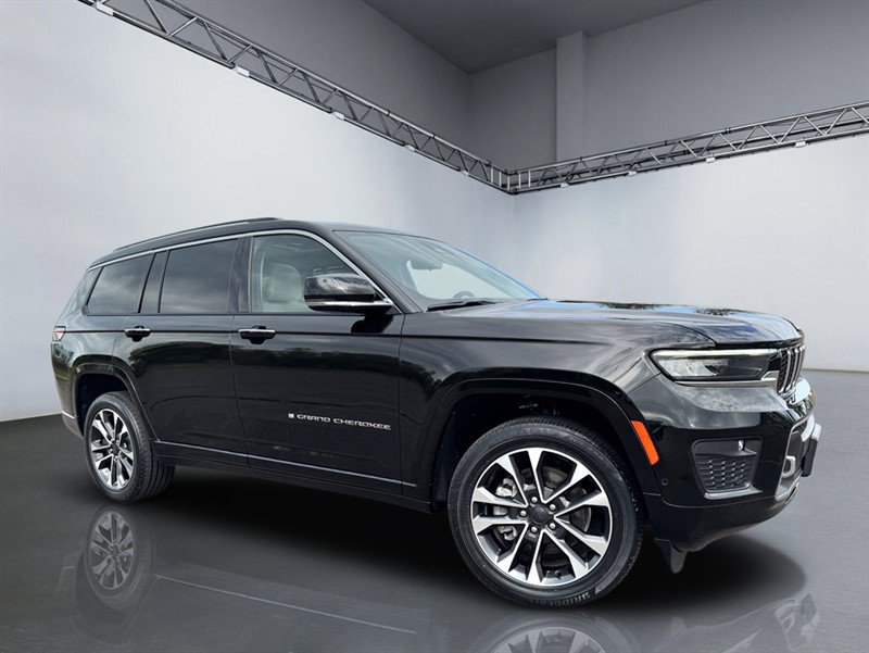 Used 2021 Jeep Grand Cherokee L Overland w/ Luxury Tech Group IV AWD/4WD image 33