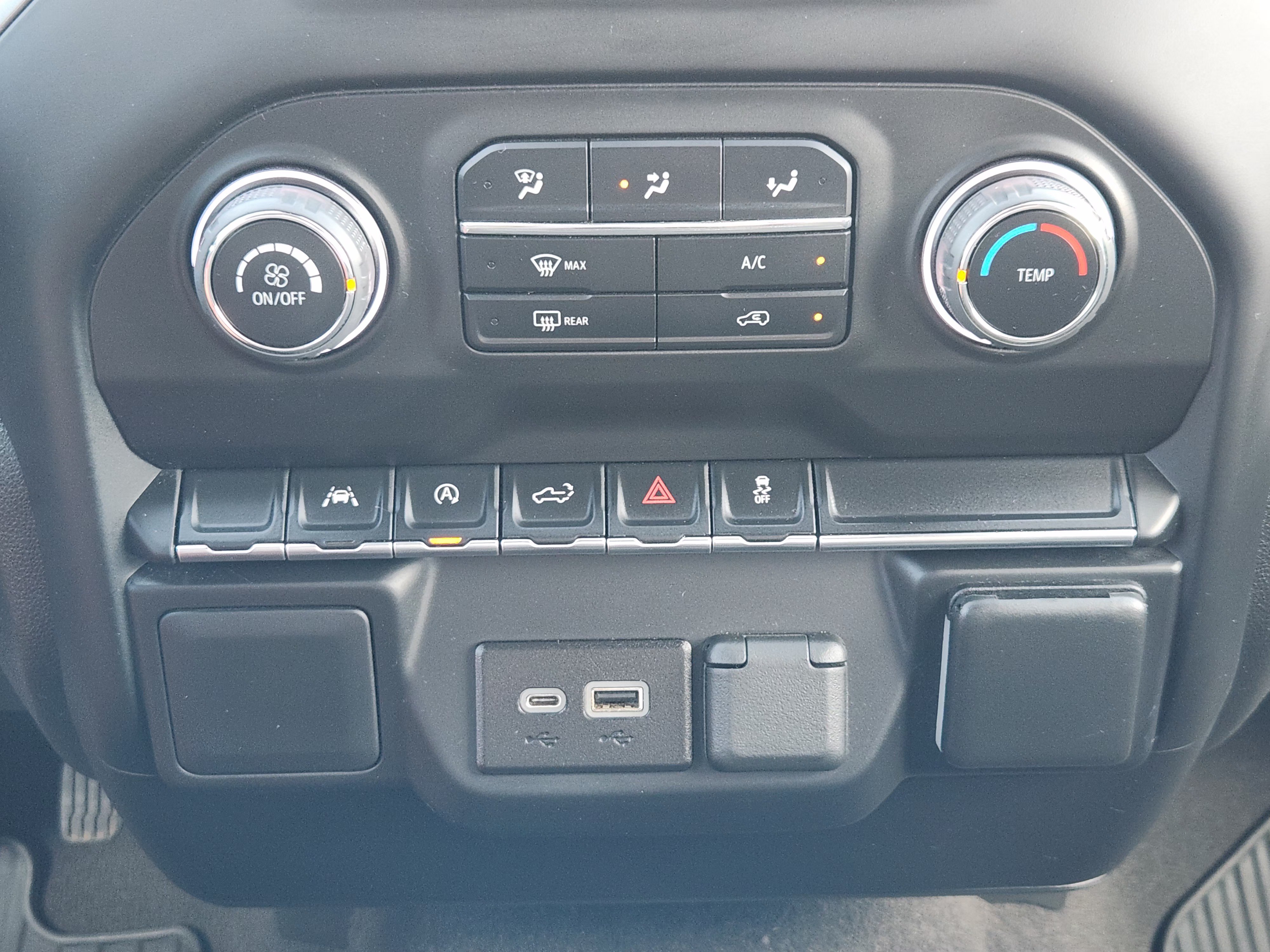 Used 2022 Chevrolet Silverado 1500 Custom AWD/4WD image 19