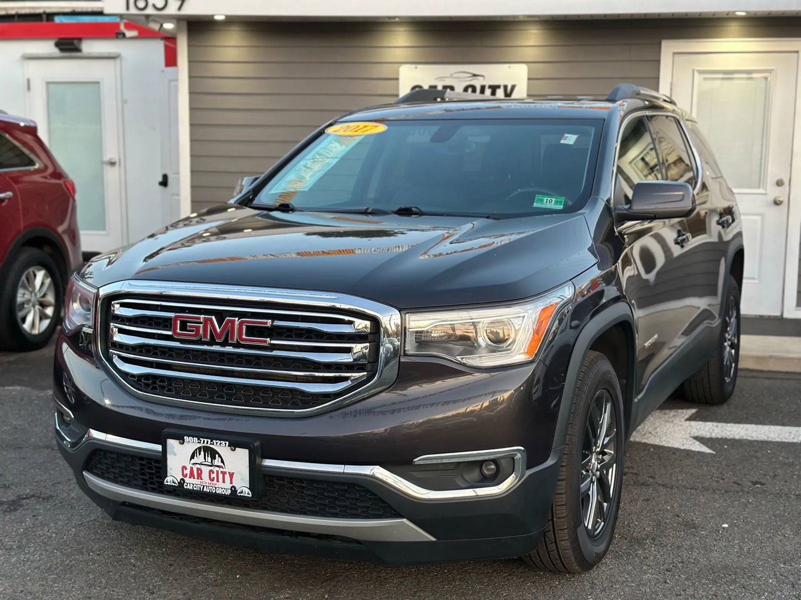 Used 2017 GMC Acadia SLT