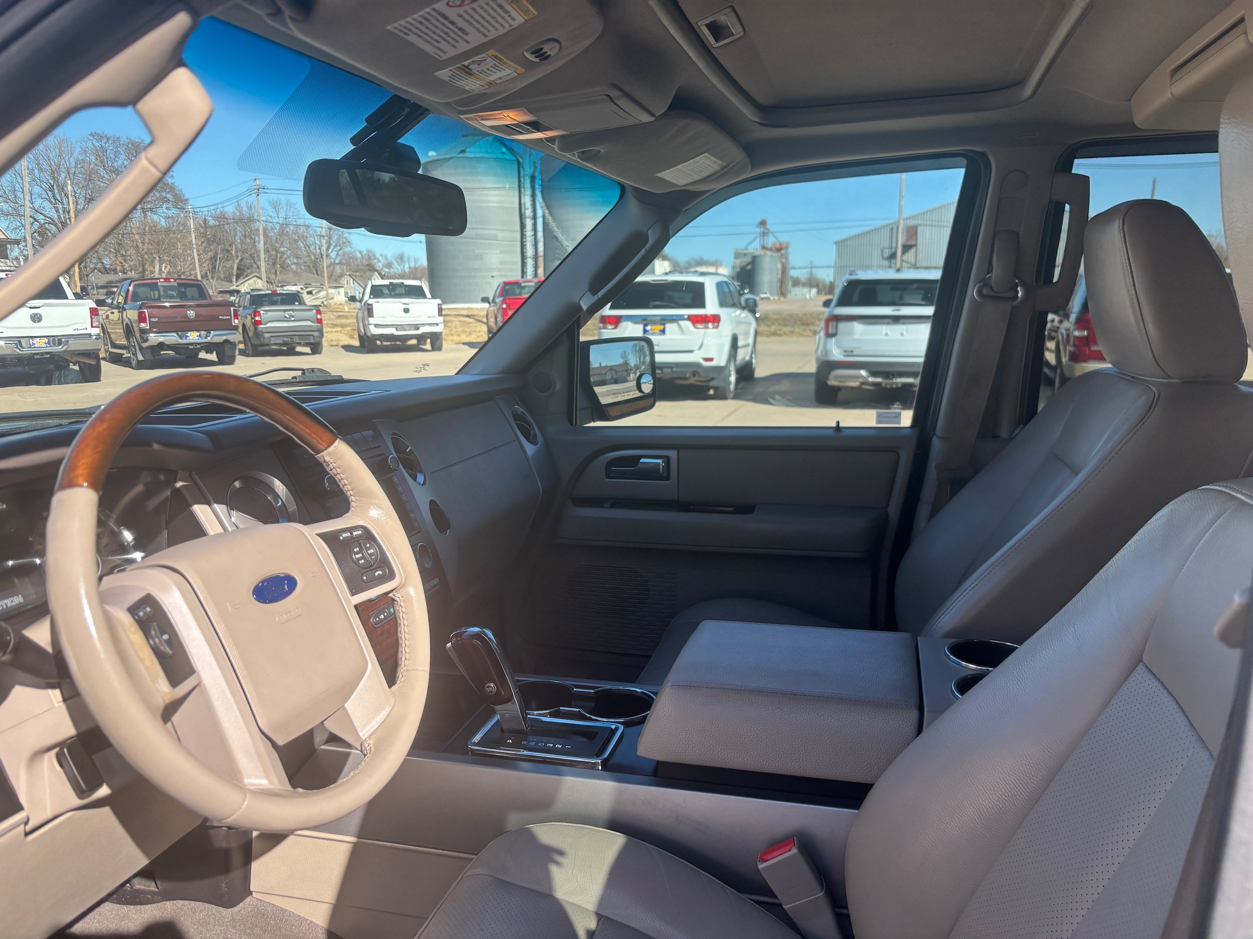 Used 2010 Ford Expedition EL Limited AWD/4WD image 10