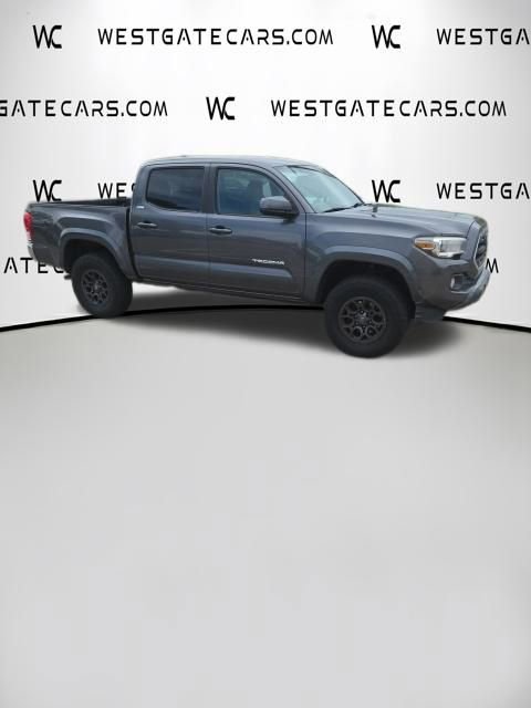 Used 2017 Toyota Tacoma SR5 w/ Tow Package RWD image 35