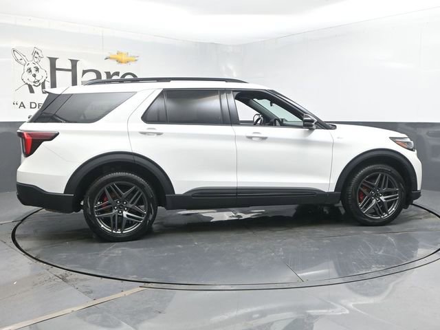 Used 2025 Ford Explorer ST-Line w/ ST-Line Street Pack AWD/4WD image 39