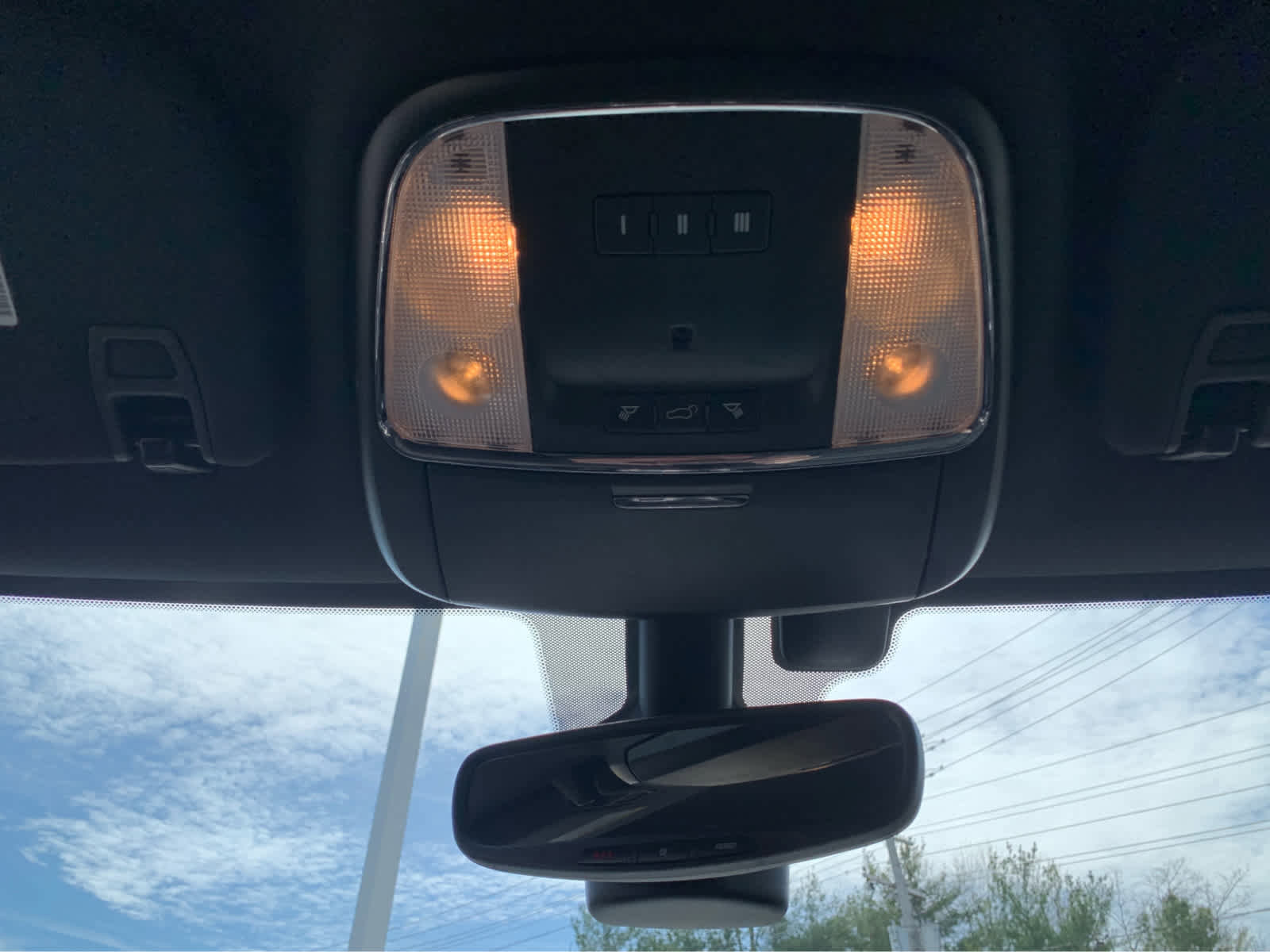 Used 2017 Jeep Grand Cherokee Limited image 23