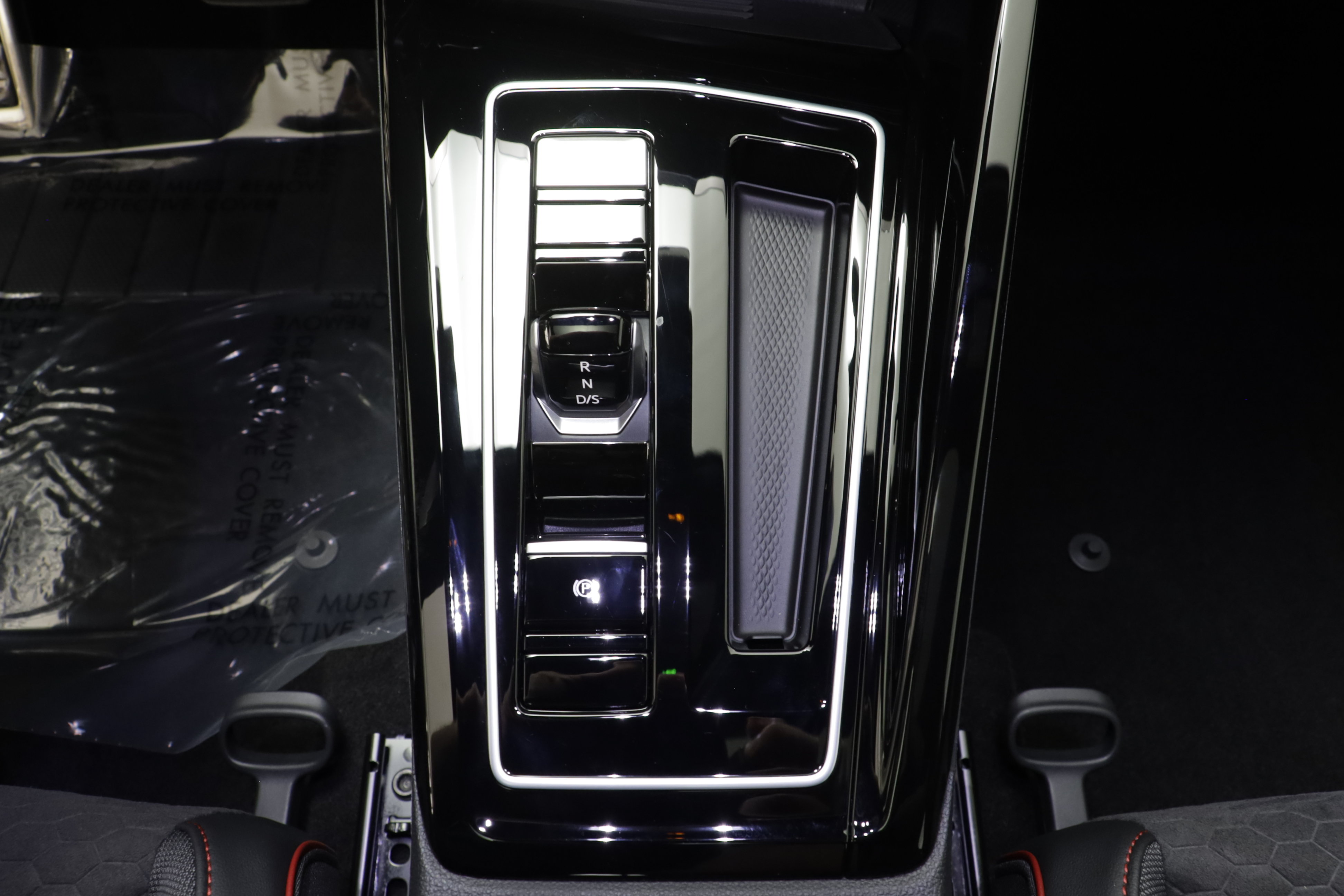 New 2026 Volkswagen GTI SE FWD image 14