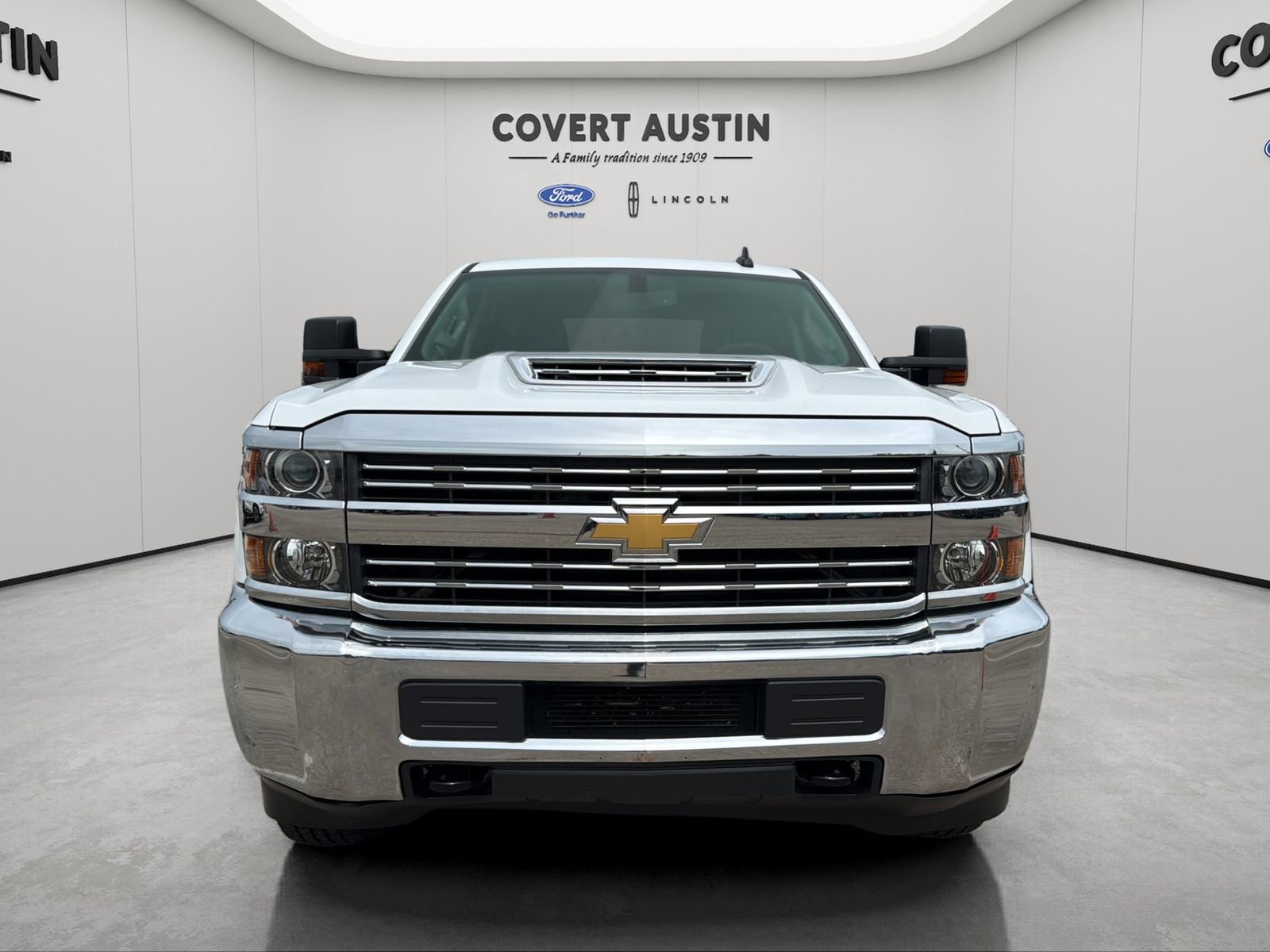Used 2018 Chevrolet Silverado 2500 W/T w/ WT Convenience Package RWD image 2