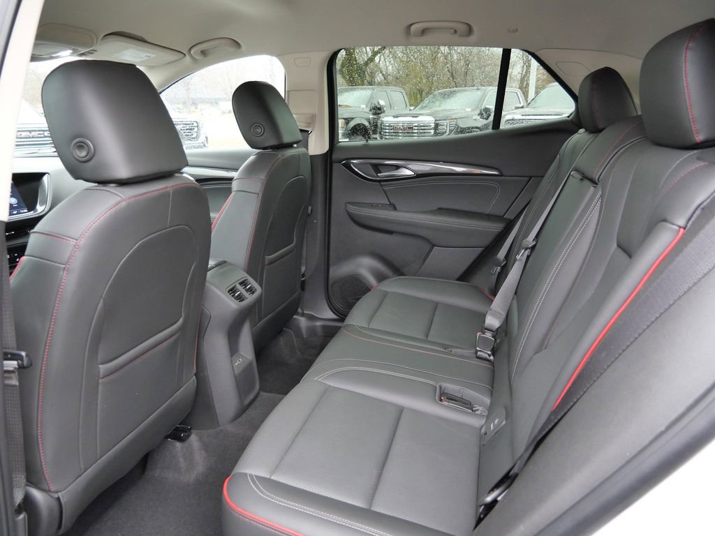 Used 2022 Buick Envision Essence w/ Sport Touring Package image 13