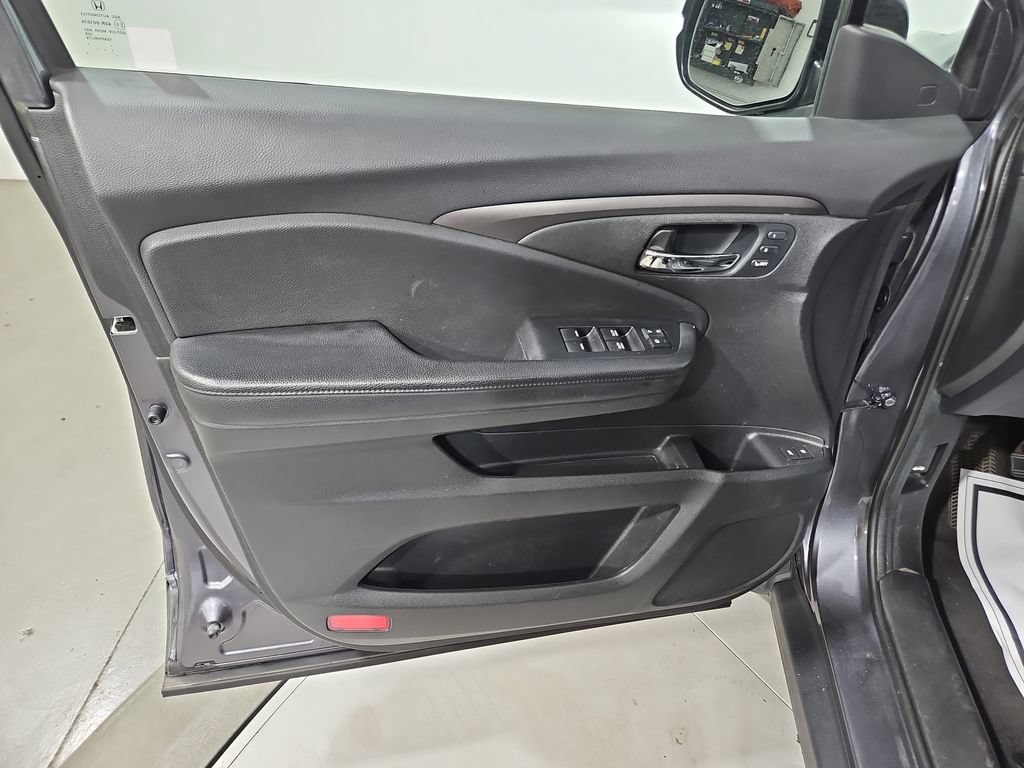 Used 2019 Honda Pilot EX-L image 10