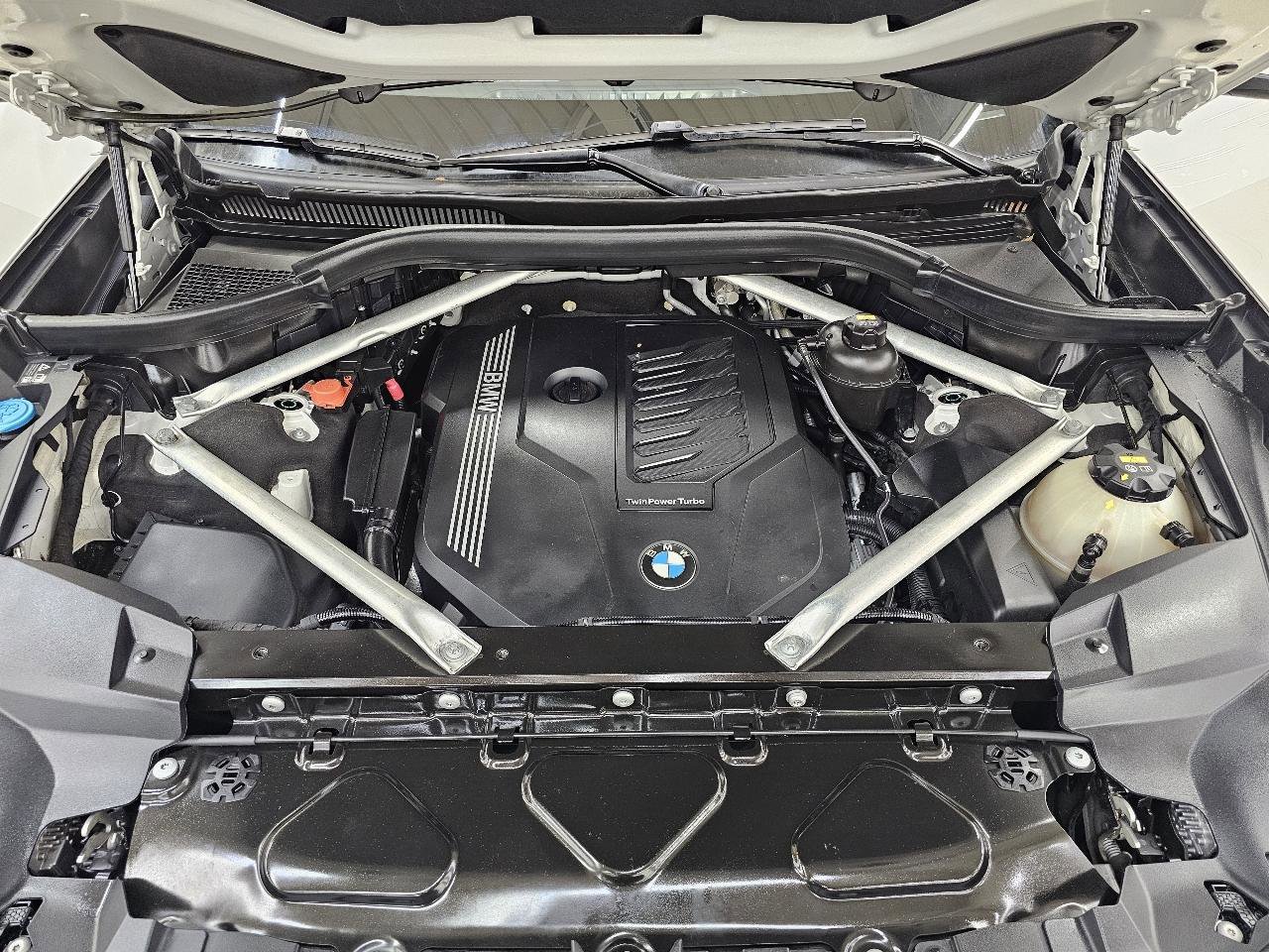 Used 2019 BMW X7 xDrive40i w/ Premium Package AWD/4WD image 43