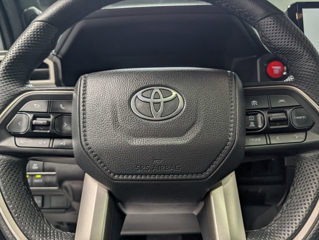 Used 2024 Toyota Tacoma TRD Sport AWD/4WD image 20