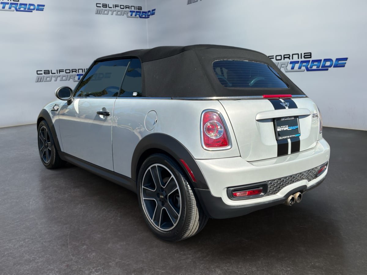 Used 2012 MINI Cooper S w/ Sport Pkg FWD image 7