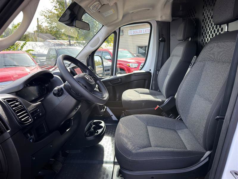 Used 2025 RAM ProMaster 2500 w/ U-Haul Equipment Group FWD image 20
