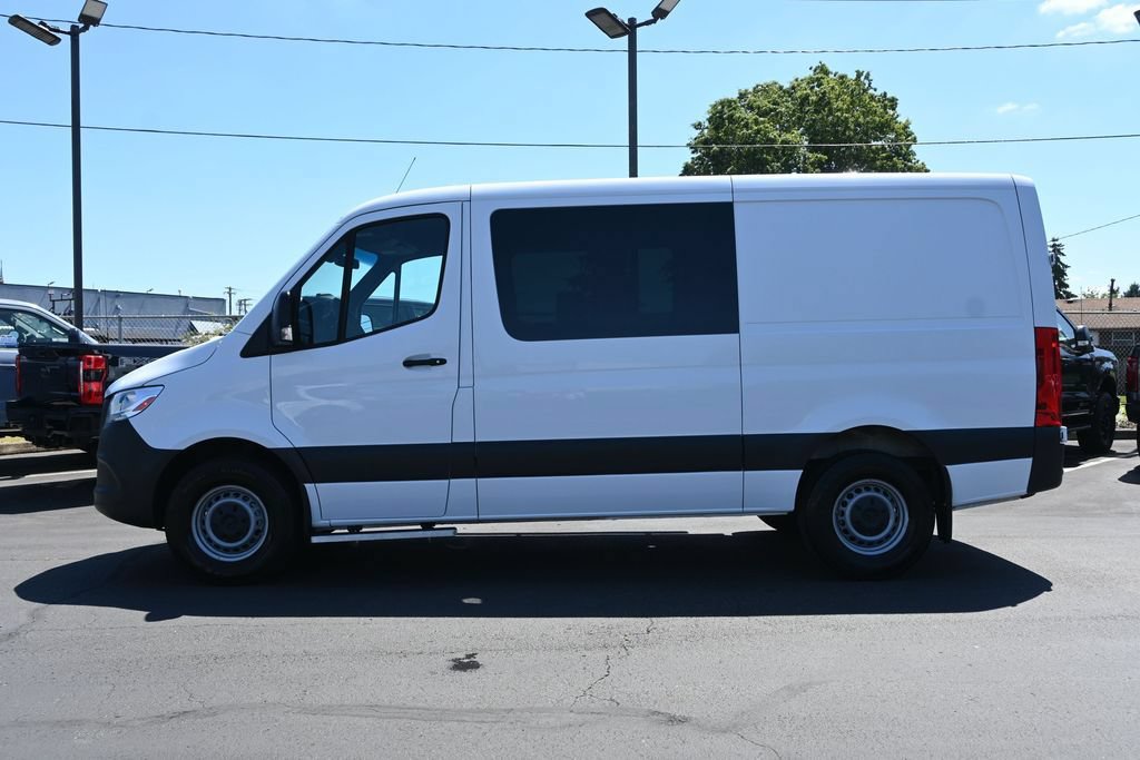 Used 2021 Mercedes-Benz Sprinter 2500 image 4