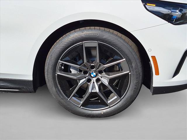 New 2027 BMW i5 M60 RWD image 10