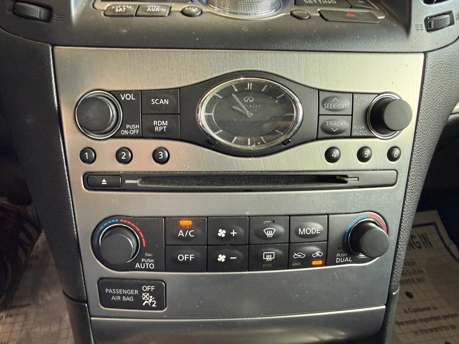 Used 2015 INFINITI Q40 w/ Navigation Package RWD image 16