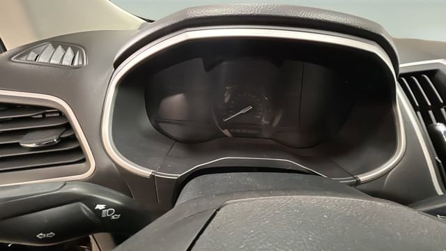 Used 2018 Ford Edge SEL w/ Equipment Group 201A image 13