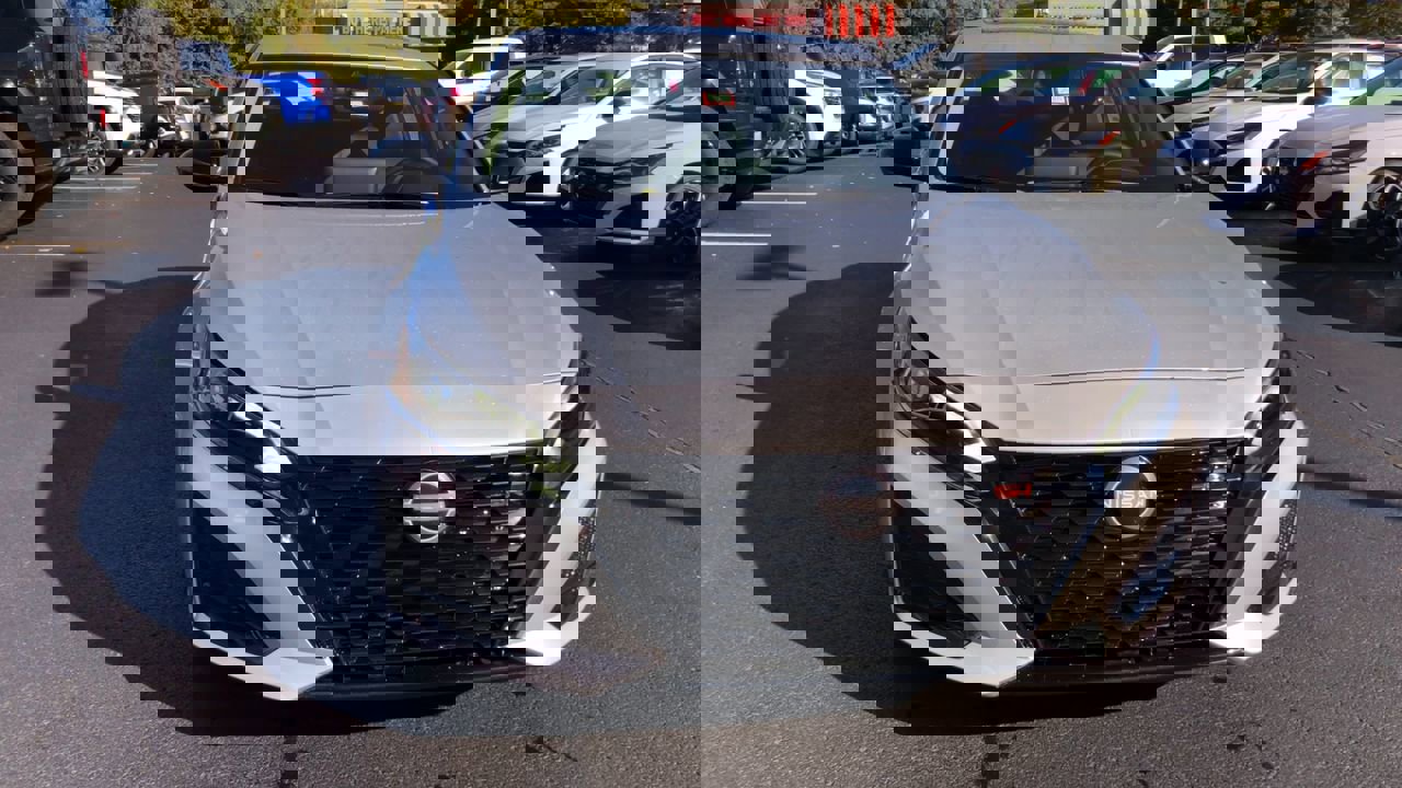 New 2025 Nissan Altima 2.5 SR w/ SR Premium Package image 3