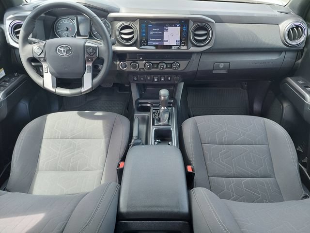 Used 2019 Toyota Tacoma TRD Off-Road w/ Technology Package AWD/4WD image 21