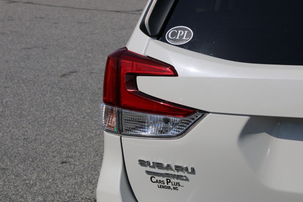 Used 2020 Subaru Forester Premium image 6