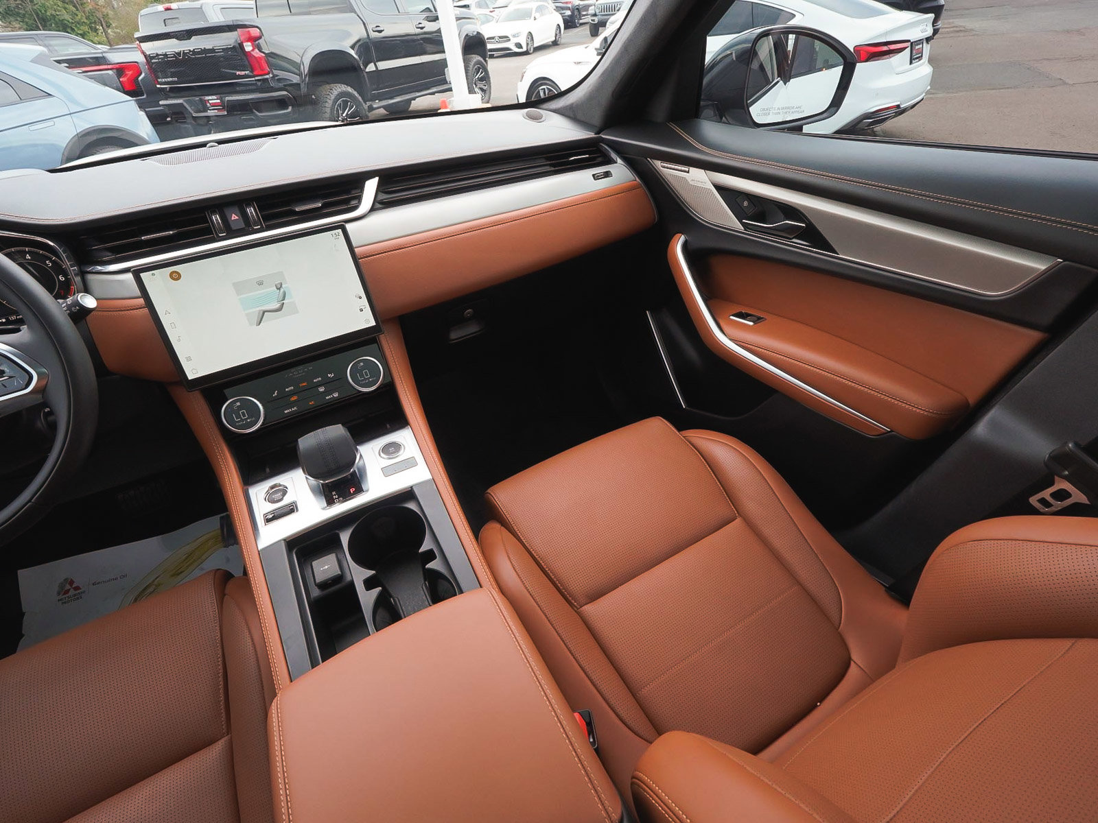 Used 2026 Jaguar F-PACE R-Dynamic S image 49