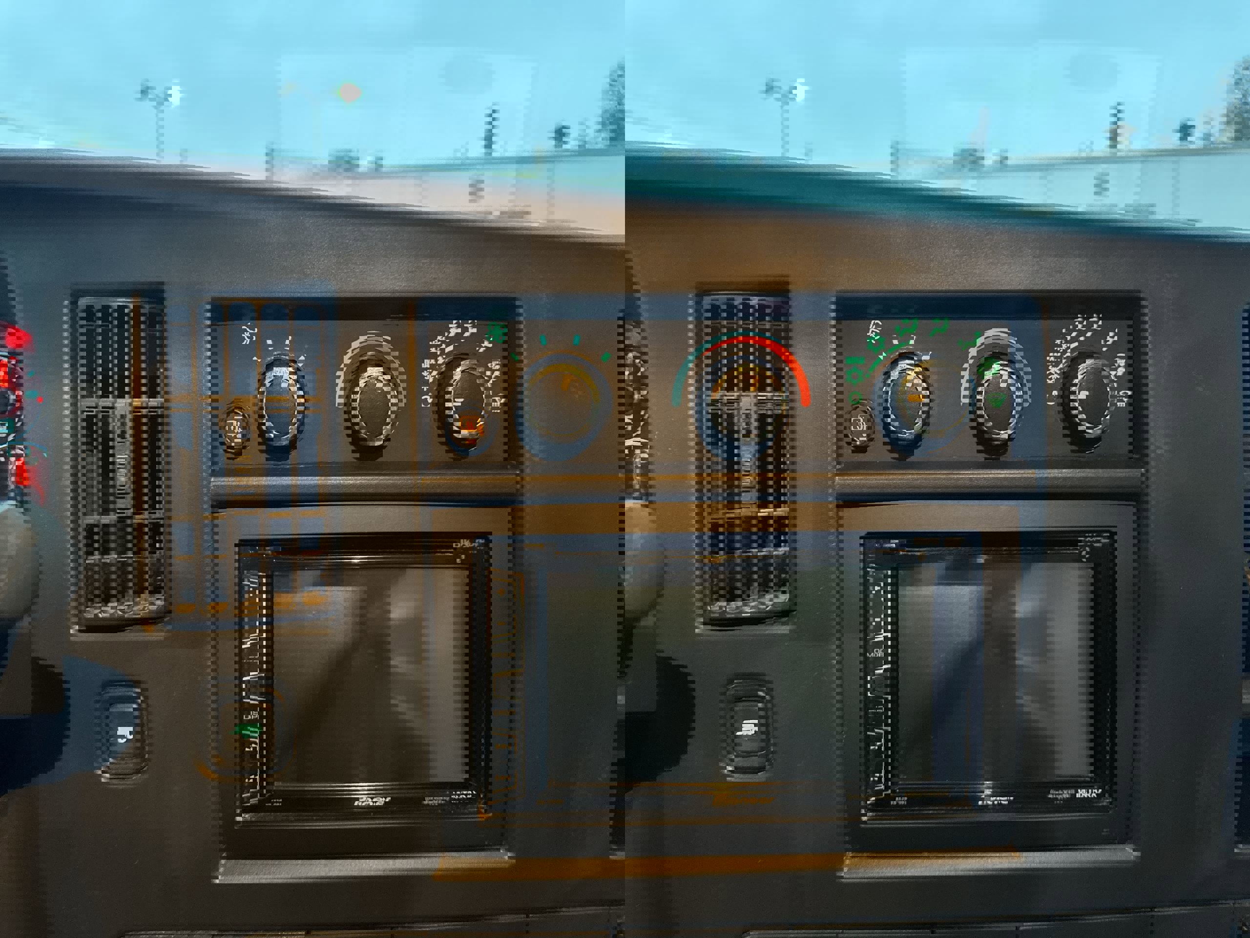 Used 2021 GMC Savana 2500 w/ Driver Convenience Package image 17