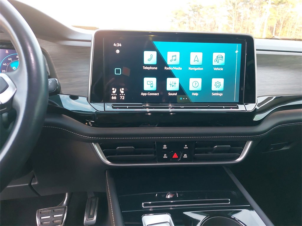 Certified 2024 Volkswagen Atlas SEL Premium R-Line image 16