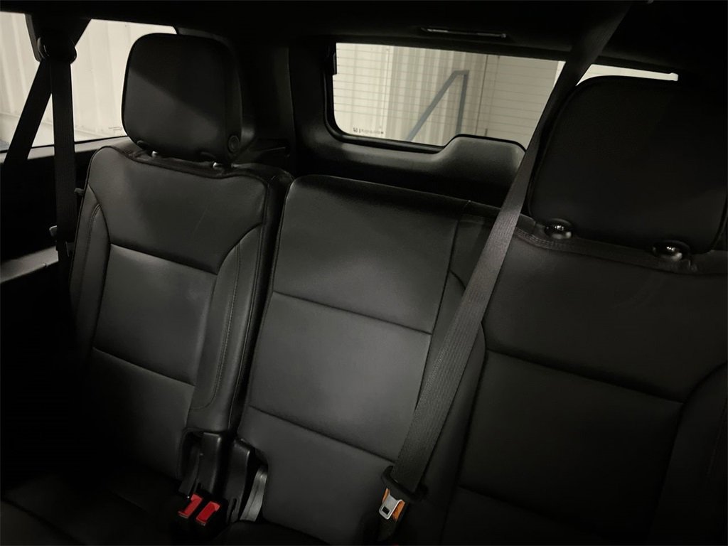 Used 2024 Chevrolet Suburban High Country image 30