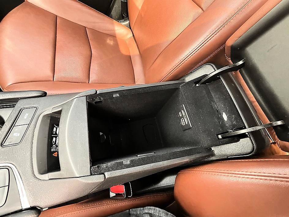 Used 2021 Cadillac XT5 Premium Luxury AWD/4WD image 25