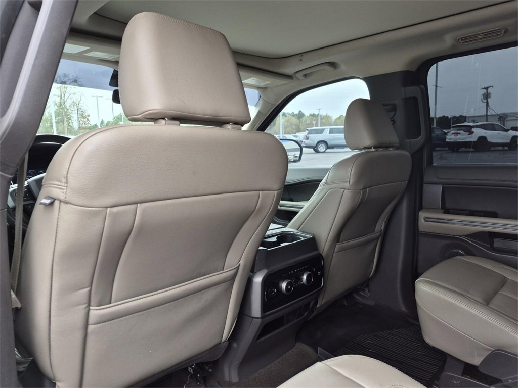 Used 2021 Ford Expedition XLT image 39