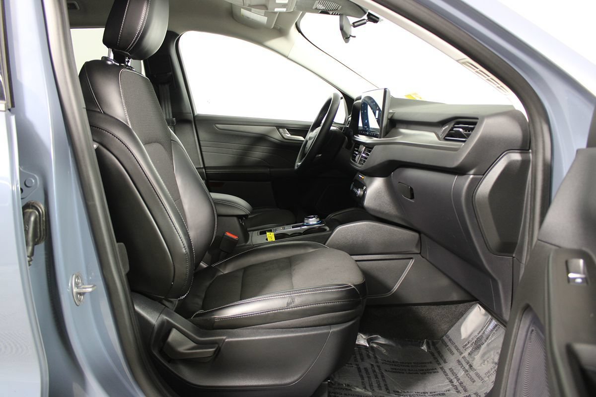 Used 2024 Ford Escape SE FWD image 18