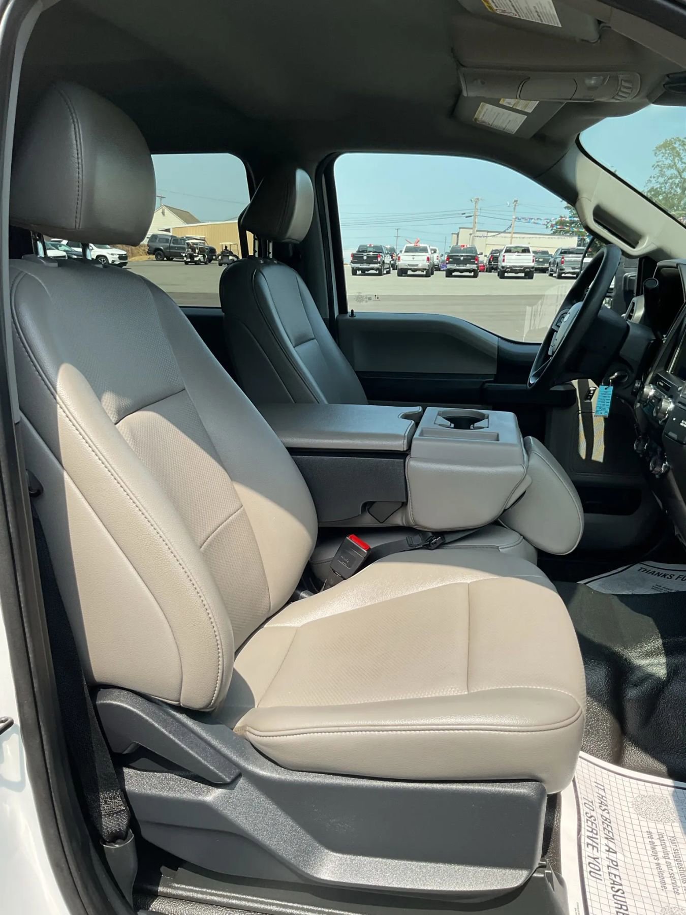 Used 2022 Ford F250 XL w/ Power Equipment Group image 44
