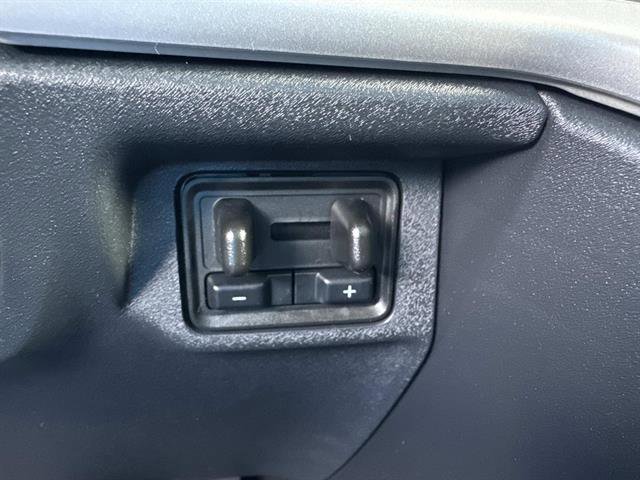 Used 2025 Ford Expedition Max Active AWD/4WD image 18