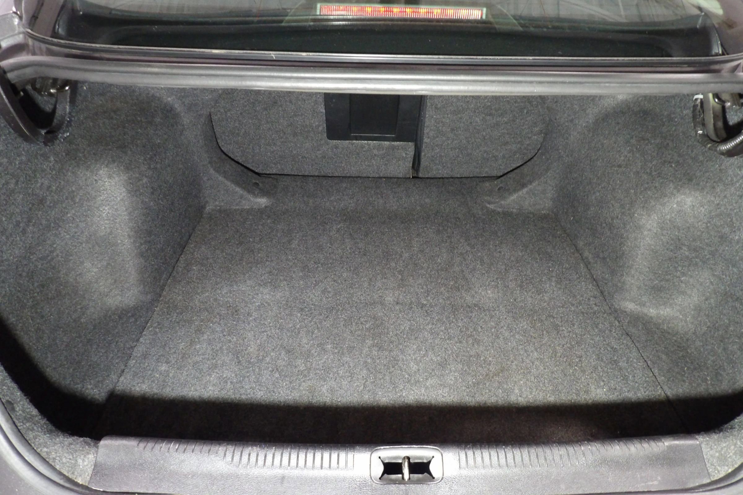 Used 2016 Chrysler 200 Limited FWD image 6